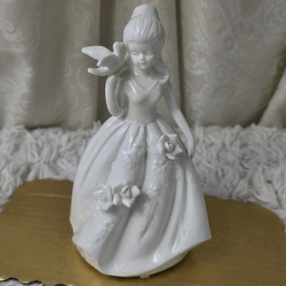 Vintage Berman & Anderson Porcelain Girl Figurine Music Box - La Vie En Rose